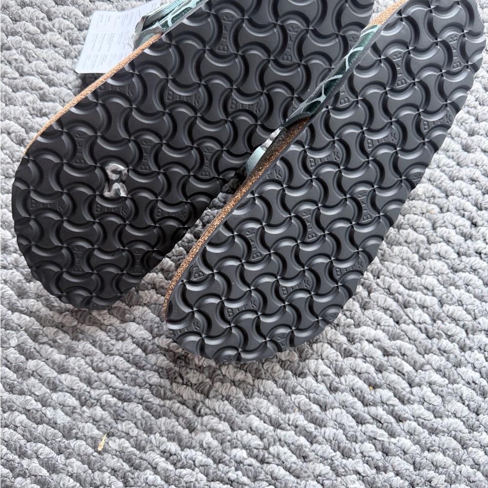 Birkenstock Gizeh Sandals in Mint Green Croc-Embossed - Picture 5 of 5